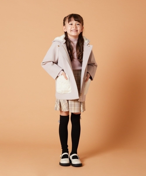 a.v.v（アーヴェヴェ）の「[KIDS]メリージェーン[WEB限定サイズ]（パンプス・キッズ・ブラック/アイボリー・20/23/19/22/21/18/24）」の3枚目の写真