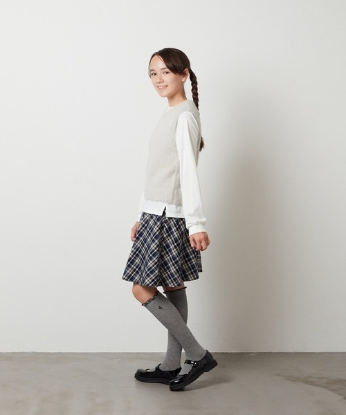 a.v.v（アーヴェヴェ）の「[KIDS]メリージェーン[WEB限定サイズ]（パンプス・キッズ・ブラック/アイボリー・20/23/19/22/21/18/24）」の13枚目の写真