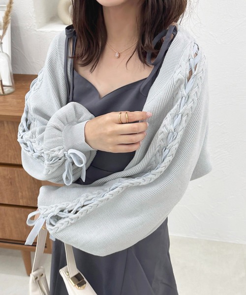 apres jour(アプレジュール)の「レースアップスリーブボレロ【ZOZOTOWN限定アイテム】(カーディガン/ボレロ・レディース・ピンク/オフホワイト/ブラック/ブルー・フリー/X-LARGE)」の21枚目の写真