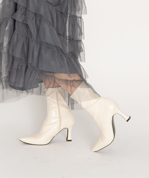 SVEC（シュベック）の「ポインテッドトゥ ストレッチ アンクルヒールブーツ（ブーツ・レディース・オフホワイト/ブラウン/ブラック・37/36/39/38/35）」の9枚目の写真