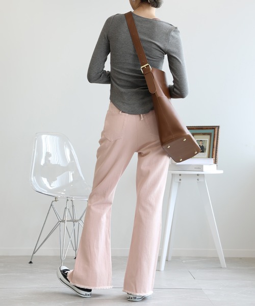 aimoha（アイモハ）の「バックレースアップせみフレアデニムパンツ（デニムパンツ・レディース・ブルー/ピンク/ブラック・MEDIUM/X-LARGE/SMALL/LARGE）」の13枚目の写真