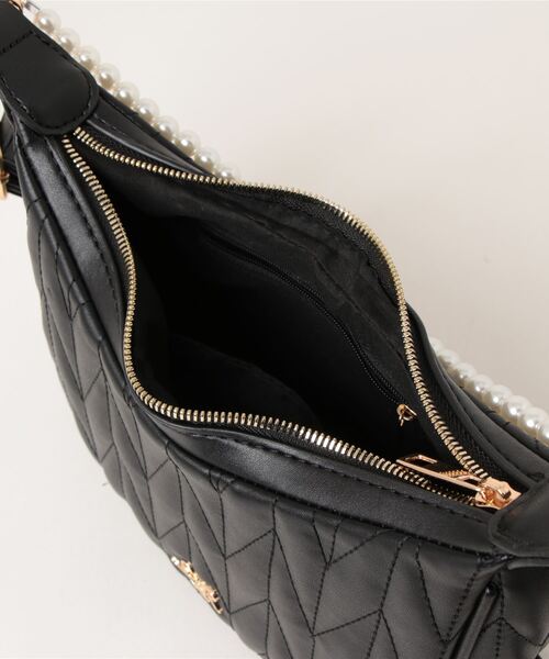 one wayザッカ（ワンウェイザッカ）の「パールチェーン付き ラウンドキルティングバッグ（ショルダーバッグ・レディース・アイボリー/ブラック・FREE）」の15枚目の写真