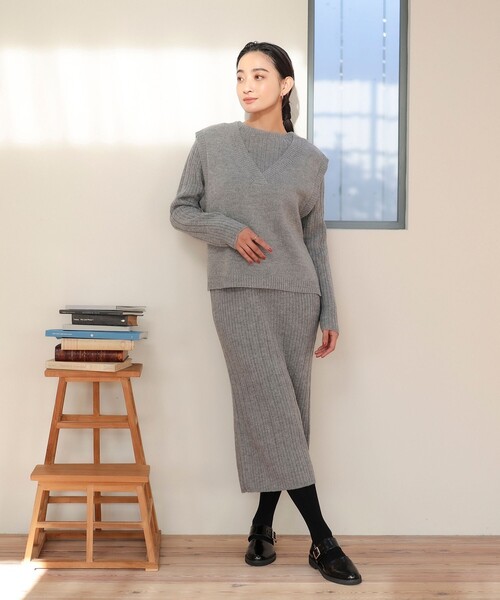 BEAMS HEART（ビームスハート）の「ニットベスト × ワンピース （セットアイテム）（ワンピース・レディース・ベージュ/チャコールグレー/ライトグレー/ホワイト系その他5/グリーン・FREE）」の6枚目の写真
