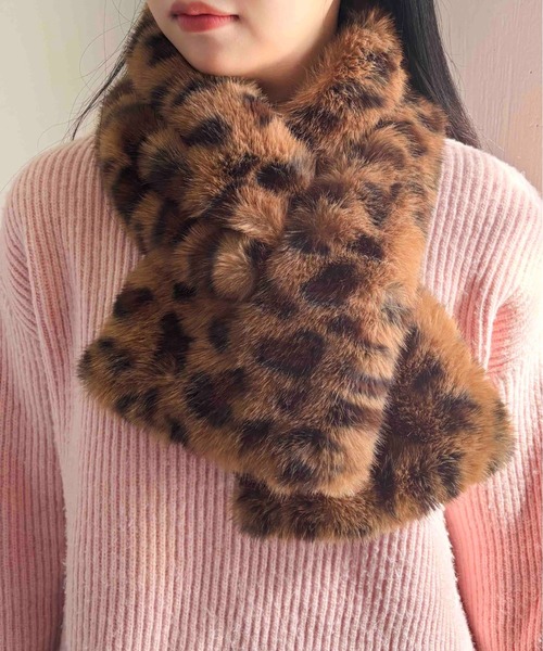 Casselini（キャセリーニ）の「Casselini(キャセリーニ)リバーシブルティペット（マフラー・レディース・アニマル/アイボリー/チャコール/ピンク/ブラック/グレー/ブラウン・FREE）」の11枚目の写真