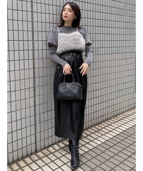 dazzlin（ダズリン）の「ラメシアーリブニットトップス（ニット/セーター・レディース・ブルー/アイボリー/チャコールグレー/ピンク・FREE）」の7枚目の写真