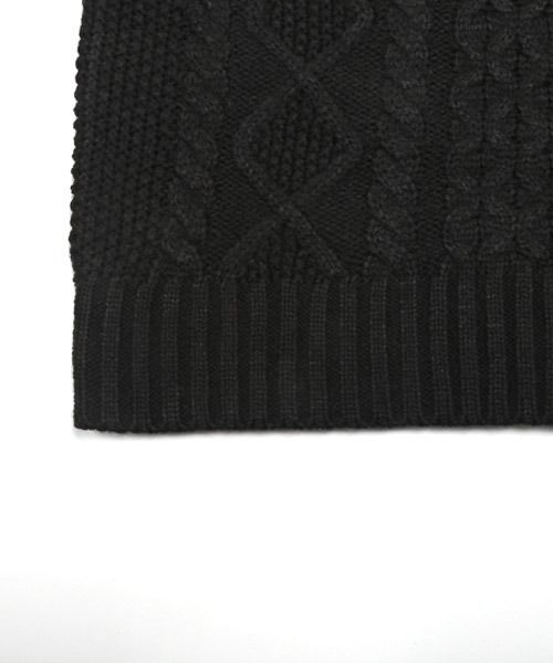 LUXSTYLE(ラグスタイル)の「アクリルケーブルタートルネックニット(ニット/セーター・メンズ・ブラック/アイボリー・M/L/XL)」の12枚目の写真