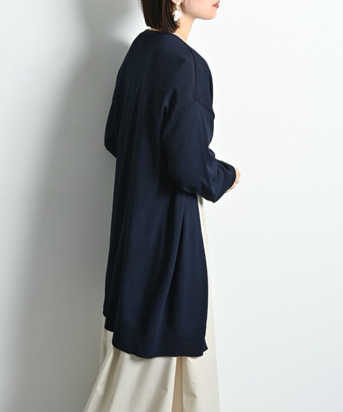 actuel（アクチュエル）の「【マシーンウォッシャブル・ＵＶ・接触冷感】ロングトッパーカーディガン（カーディガン/ボレロ・レディース・ネイビー/オフホワイト/グレー・FREE）」の5枚目の写真