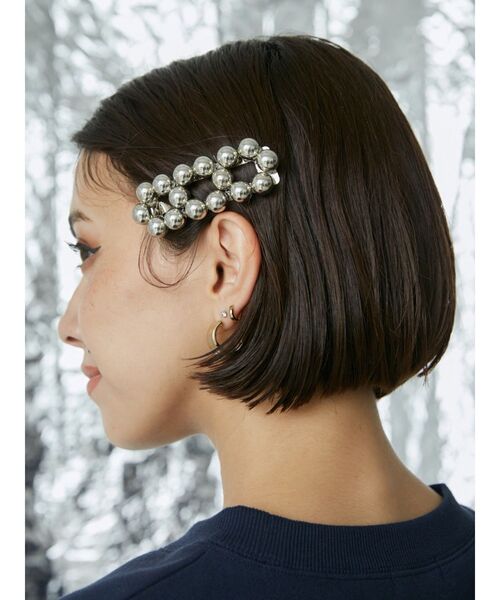 EVRIS（エヴリス）の「ボールビーズヘアピン（ヘアピン・レディース・クリア・FREE）」の2枚目の写真