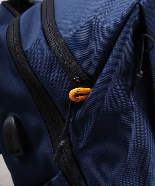 セール】SUUii(ｽｰｲ) USBポート付き超撥水バックパック（バックパック