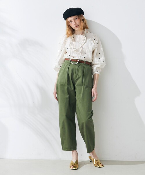 fredy emue(フレディエミュ)の「カーブベイカーパンツ(その他パンツ・レディース・カーキ・36/38)」の22枚目の写真