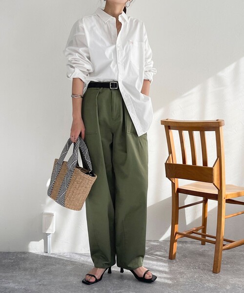 fredy emue(フレディエミュ)の「カーブベイカーパンツ(その他パンツ・レディース・カーキ・36/38)」の20枚目の写真