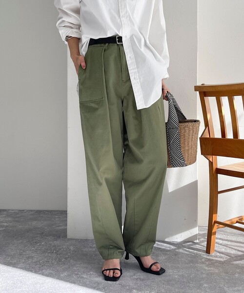 fredy emue(フレディエミュ)の「カーブベイカーパンツ(その他パンツ・レディース・カーキ・36/38)」の10枚目の写真