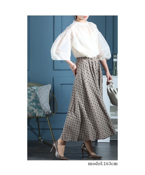 Sawa a la mode(サワアラモード)の「チュールの重ね着トップス(アンサンブル・レディース・ブラック/ベージュ・FREE)」の14枚目の写真