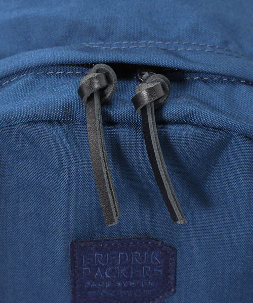 FREDRIK PACKERS（フレドリックパッカーズ）の「【Ciaopanic】×【FREDRIK PACKERS】別注　500DAY PACK（バックパック/リュック・レディース・ブラック/ネイビー・FREE）」の5枚目の写真
