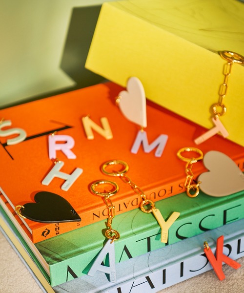 E'POR(エポール)の「【E'POR】ALPHABET/HEART CUSTOM CHARM【WEB限定/一部店舗限定】(その他小物・レディース・ホワイト/ブラック/クリーム/オレンジ/ライトグレー/ブルー系その他6/ブルー/オレンジ系その他/ラベンダー/モスグリーン/パープル系その他/ピンク・FREE)」の13枚目の写真