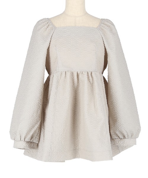 coca（coca）（コカ）の「【WEB限定セール】上品エンボスバックシャンギャザーブラウス（シャツ/ブラウス・レディース・ブラック/ライトベージュ・M/L）」の16枚目の写真