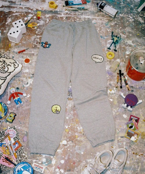 RAGEBLUE（レイジブルー）の「＜SAKURAIMARIA×RAGEBLUEコラボ＞刺繍ワッペンスウェットパンツ（スウェットパンツ・レディース・ブルー系その他/その他・FREE）」の2枚目の写真