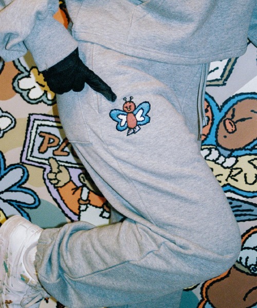 RAGEBLUE（レイジブルー）の「＜SAKURAIMARIA×RAGEBLUEコラボ＞刺繍ワッペンスウェットパンツ（スウェットパンツ・レディース・ブルー系その他/その他・FREE）」の3枚目の写真