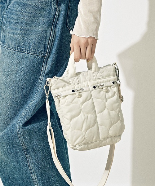レスポートサック　SMALL HELMET BAGホワイトキルト LeSportsac(レスポートサック)の「SMALL HELMET BAGホワイト