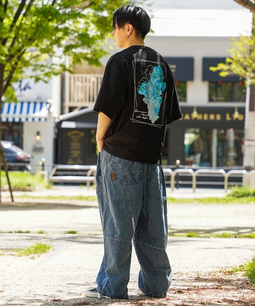 1111clothing(ワンフォークロージング)の「【unisex】水彩画風 フラワー バックプリントTシャツ / ロゴ刺繍 花柄 オーバーサイズ Tシャツ メンズ レディース(Tシャツ/カットソー・メンズ・ブラック系1/ホワイト系1/ホワイト系2/ブラック系2/ホワイト系3/ブラック系3・M/L)」の20枚目の写真