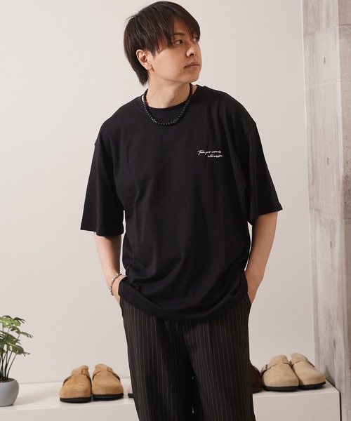 unisex】水彩画風 フラワー バックプリントTシャツ / ロゴ刺繍