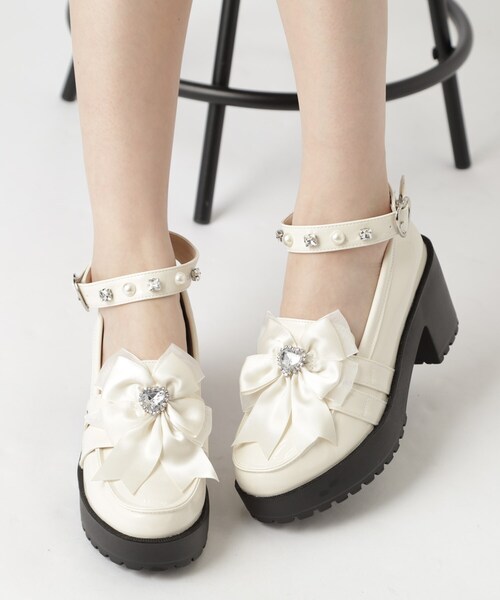 cs T&P(シーエスティーアンドピー)の「厚底リボン付きローファーパンプス(パンプス・レディース・ピンク系6/ブラック系1/アイボリー系1・S/M/L/LL)」の6枚目の写真