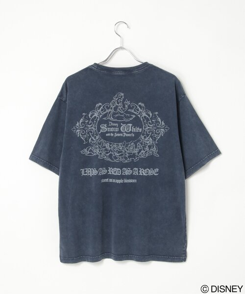 Disney(ディズニー)の「スノーホワイトTシャツ(Tシャツ/カットソー・メンズ・オフホワイト/ブラック/ネイビー・LL/L)」の11枚目の写真