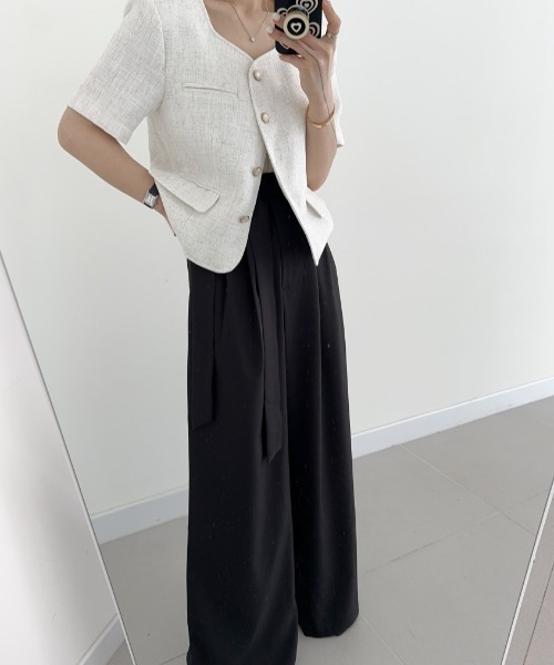 ABITOKYO(アビトーキョー)の「サイドリボンハイウエストセミワイドパンツ(スラックス・レディース・グレイッシュベージュ/ブラック/グリーン・L/M/S)」の2枚目の写真