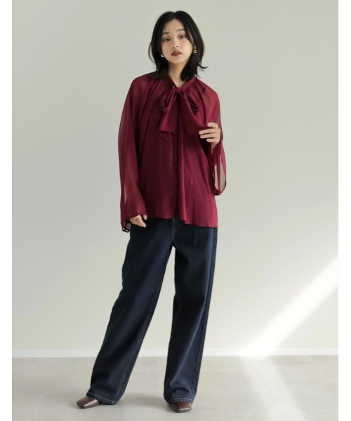 Re:EDIT（リエディ）の「[オケージョン セレモニー]シアービジュー＆シフォンボウタイ付きブラウス（シャツ/ブラウス・レディース・ホワイト系その他/レッド系その他/キャメル/ブラック系その他/ブルー/ブラック/アイボリー・LARGE/MEDIUM）」の19枚目の写真