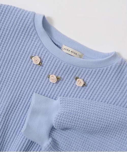 Lycee mine(リセマイン)の「【ふわふワッフル】お花付きペプラムトップス(スウェット・キッズ・トップグレー/アイボリー/ブルーグレー/ピンク・100cm/110cm/120cm/130cm/140cm/150cm)」の17枚目の写真