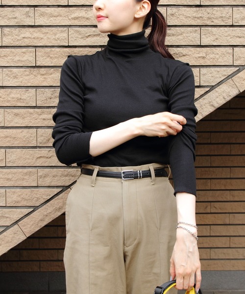 MEYAME(メヤメ)の「MEYAME/メヤメ ソフトリブタートルネック SOFT RIB TURTLENECK(Tシャツ/カットソー・レディース・ナチュラル/ブラック/レッド/ホワイト/クリーム・FREE)」の11枚目の写真