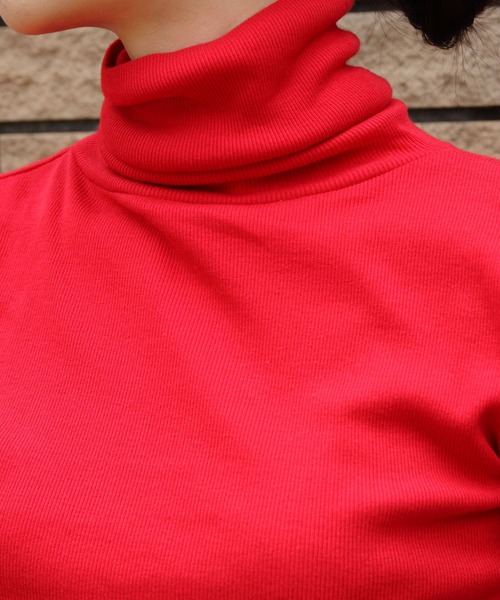 MEYAME(メヤメ)の「MEYAME/メヤメ ソフトリブタートルネック SOFT RIB TURTLENECK(Tシャツ/カットソー・レディース・ナチュラル/ブラック/レッド/ホワイト/クリーム・FREE)」の6枚目の写真