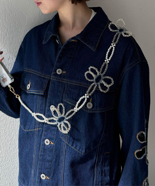 HELLO.SANFRANCISCO（ハローサンフランシスコ）の「【HELLO.SANFRANCISCO/ハローサンフランシスコ】BIGフラワービーズスマホショルダー（スマホグッズ・レディース・グリーン/ピンク/ホワイト・ONE SIZE）」の4枚目の写真