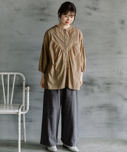 POU DOU DOU(プードゥドゥ)の「<made in INDIA>ピンタックレースブラウス(シャツ/ブラウス・レディース・オフホワイト/モカ/ブラック・M)」の7枚目の写真