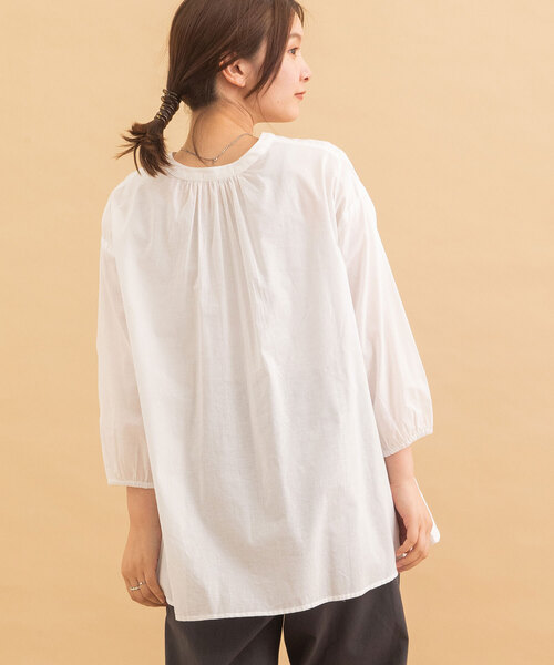 POU DOU DOU(プードゥドゥ)の「<made in INDIA>ピンタックレースブラウス(シャツ/ブラウス・レディース・オフホワイト/モカ/ブラック・M)」の11枚目の写真