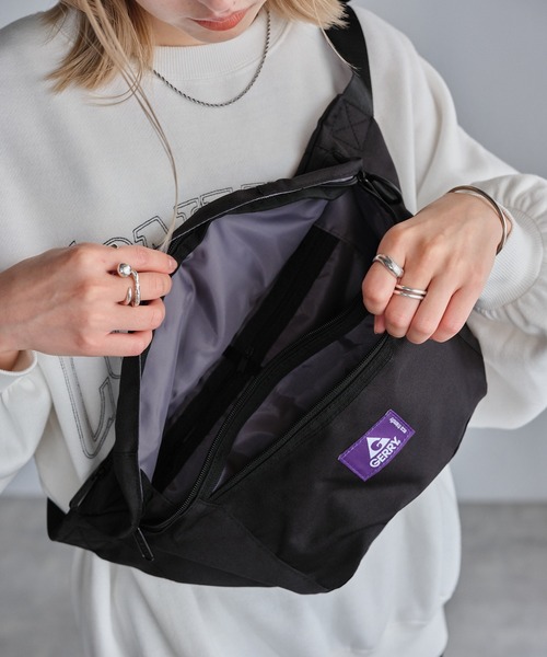 GERRY（ジェリー）の「【ユニセックス】GERRY E/F ウエストバッグ（ショルダーバッグ・メンズ・ブラック/カーキ/ベージュ/チャコールグレー・FREE）」の9枚目の写真