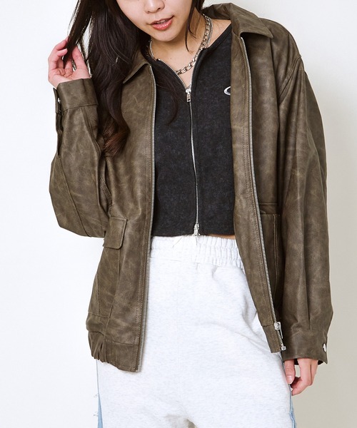 GORGE（ゴージ）の「《トレンド映え×万能アウター》レディース フェイクレザー ブルゾン ジャケット 体型カバー 春秋冬（ブルゾン・レディース・ダークブラウン/ブラック/ブラウン/グレー・F）」の4枚目の写真