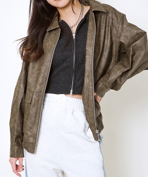 GORGE（ゴージ）の「《トレンド映え×万能アウター》レディース フェイクレザー ブルゾン ジャケット 体型カバー 春秋冬（ブルゾン・レディース・ダークブラウン/ブラック/ブラウン/グレー・F）」の19枚目の写真