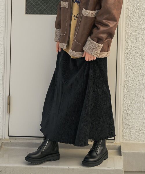 RETRO GIRL（レトロガール）の「【新色追加】ベロア細プリーツSK（スカート・レディース・ライトグレー/ブラック/ブラウン系その他/ブラウン・FREE）」の13枚目の写真