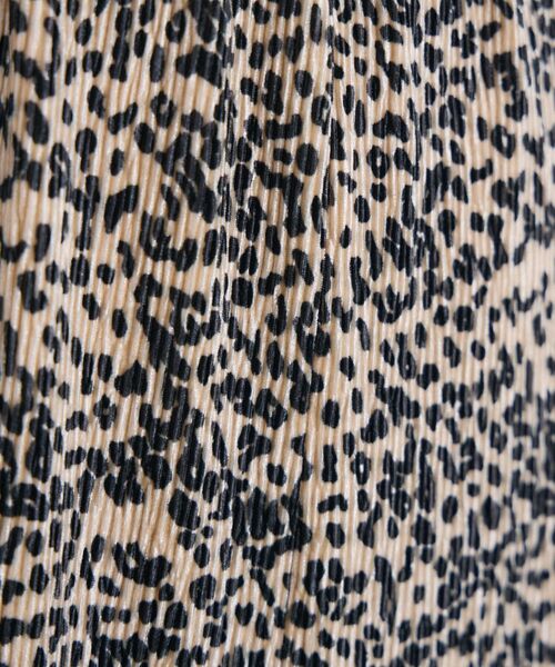 RETRO GIRL（レトロガール）の「【新色追加】ベロア細プリーツSK（スカート・レディース・ライトグレー/ブラック/ブラウン系その他/ブラウン・FREE）」の10枚目の写真