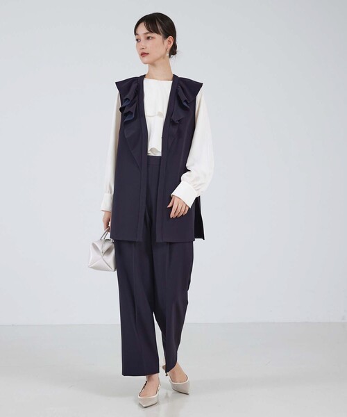 qualite(カリテ)の「【入卒/セレモニー/オケージョン】センタープレスストレートパンツ/オフィスカジュアル/セットアップ対応/カセット服(スラックス・レディース・グレイッシュベージュ/ダークネイビー・34/36/38)」の11枚目の写真