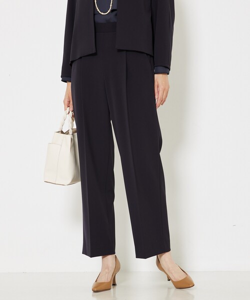 qualite(カリテ)の「【入卒/セレモニー/オケージョン】センタープレスストレートパンツ/オフィスカジュアル/セットアップ対応/カセット服(スラックス・レディース・グレイッシュベージュ/ダークネイビー・34/36/38)」の14枚目の写真