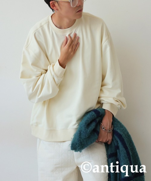 antiqua(アンティカ)の「ショート丈トップス(スウェット・レディース・ホワイト/チャコールグレー/ブラック/ネイビー/ライトグリーン/スミクロ・ONESIZE)」の14枚目の写真