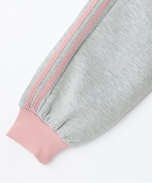 by LOVEiT(バイラビット)の「リボンガーリートラックジャケット(Tシャツ/カットソー・キッズ・ブラック/グレー・120cm/130cm/140cm/150cm/160cm)」の10枚目の写真