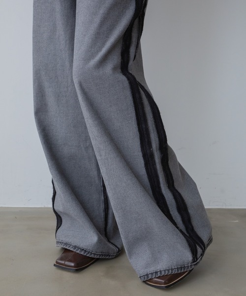 VACANCY（ヴァカンシー）の「インサイドアウトラインデニムパンツ（デニムパンツ・レディース・ブラック/ブルー・SMALL/MEDIUM/LARGE）」の22枚目の写真