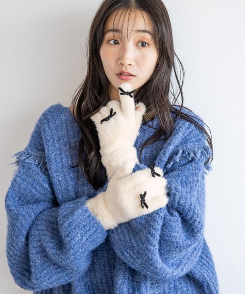 LOWRYS FARM(ローリーズファーム)の「アソートニットグローブ 202047(手袋・レディース・ブラック/ブルー/アイボリー・FREE)」の3枚目の写真