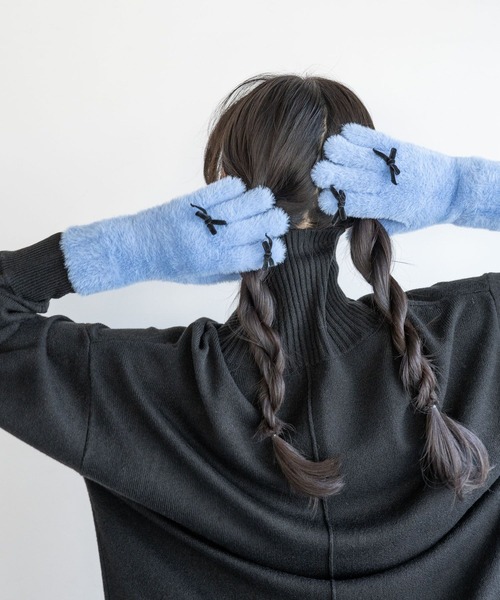 LOWRYS FARM(ローリーズファーム)の「アソートニットグローブ 202047(手袋・レディース・ブラック/ブルー/アイボリー・FREE)」の13枚目の写真