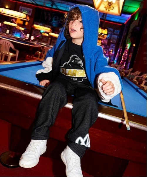 XLARGE KIDS（エクストララージキッズ）の「スランテッドOGゴリラ刺しゅうトレーナー（スウェット・キッズ・ブラック/ホワイト/レッド/イエロー・80ｃｍ/90cm/100cm/110cm/120cm/130cm/140cm）」の19枚目の写真