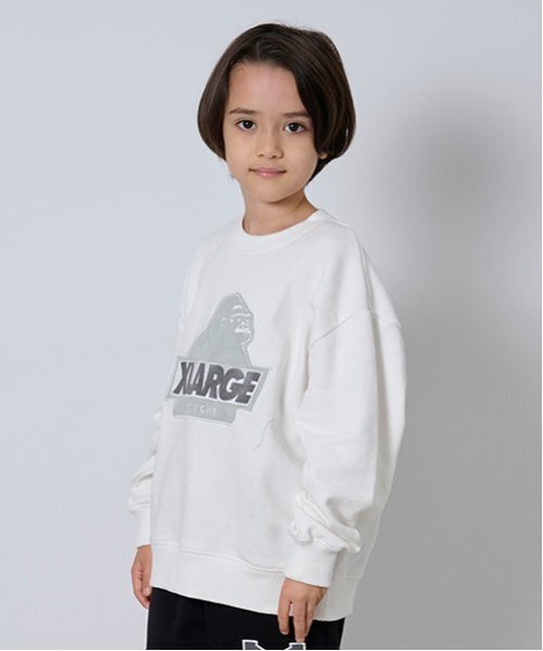 XLARGE KIDS（エクストララージキッズ）の「スランテッドOGゴリラ刺しゅうトレーナー（スウェット・キッズ・ブラック/ホワイト/レッド/イエロー・80ｃｍ/90cm/100cm/110cm/120cm/130cm/140cm）」の12枚目の写真