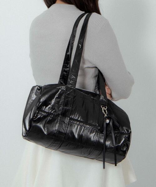 WEGO(ウィゴー)の「WEGO/サテンリボンチャーム付きボストンバッグ(ショルダーバッグ・レディース・シルバー/ピンク/ブラック・FREE)」の7枚目の写真